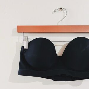 pepper | mvp multiway strapless bra in black ↷